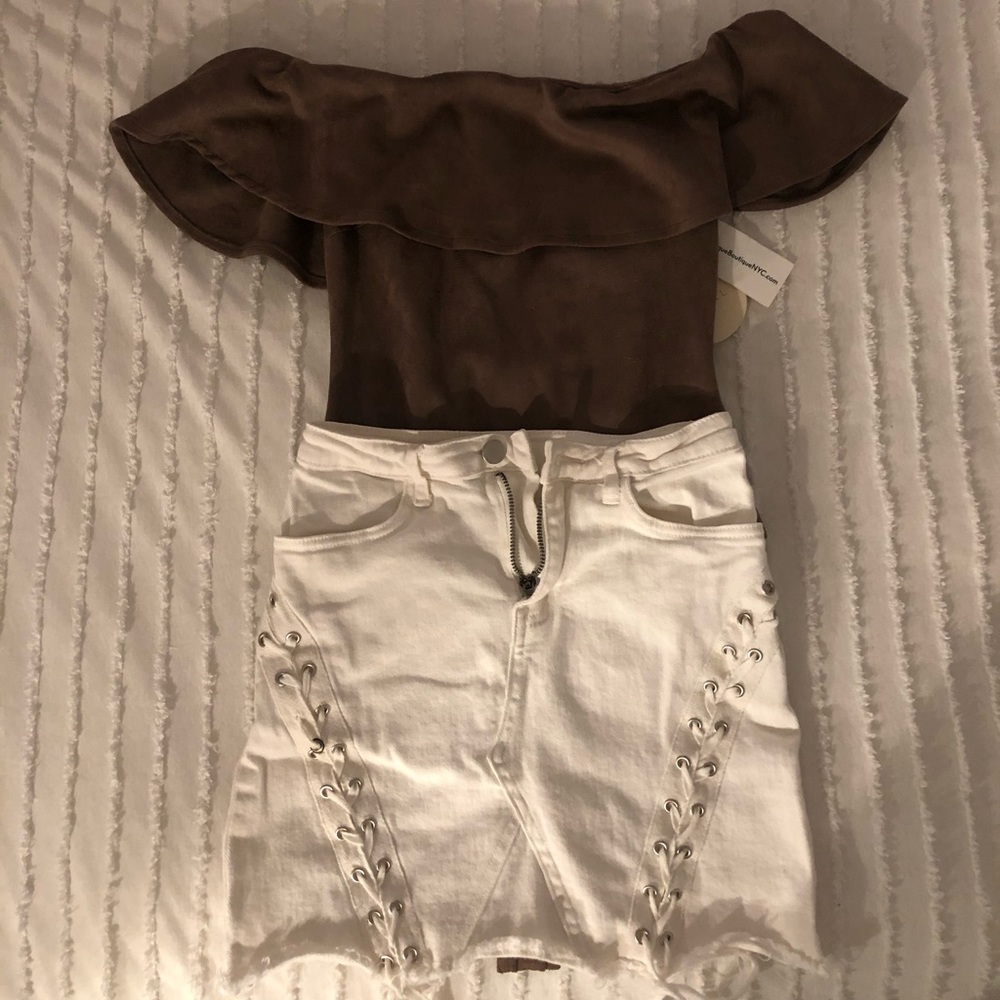 Suede off the shoulder body suit! ⭐️